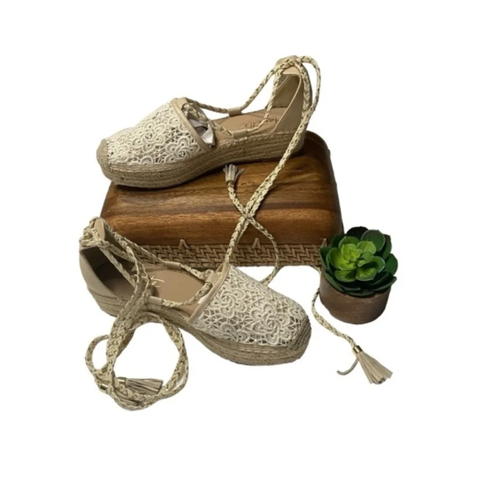 Nanette‎ Lepore Bitsy Cream and Gold Woven Platform Ankle Tie Espadrille
